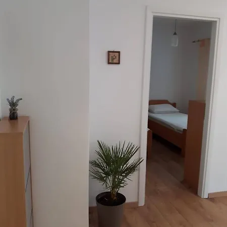 Apartament Nina *