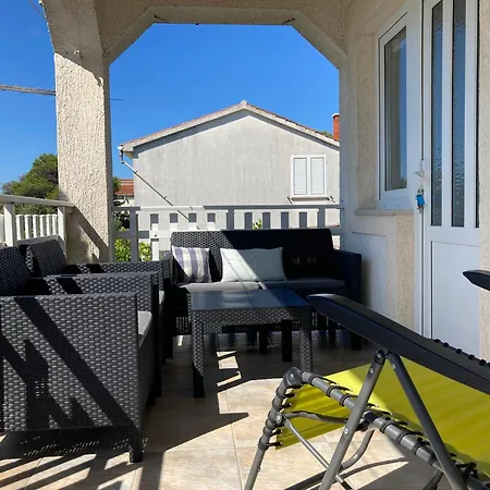 Apartman Nina